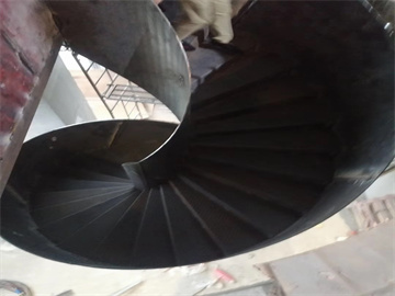 室內(nèi)旋轉(zhuǎn)樓梯